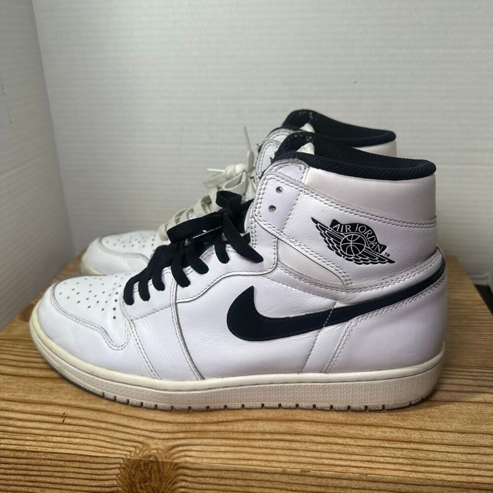 Nike Air Jordan Retro 1 High Yin Yang OG White 555088-102 Mens Size 10.5